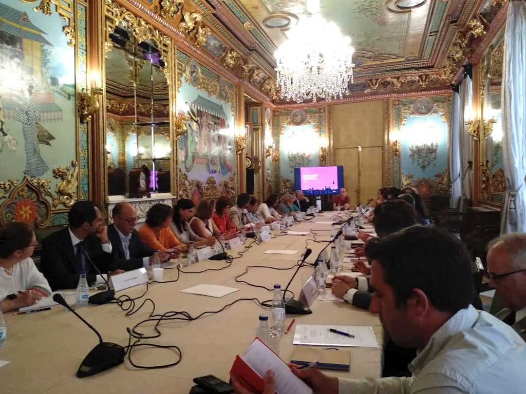 Reunión del Foro de Empresas en el Palacio de Santoña