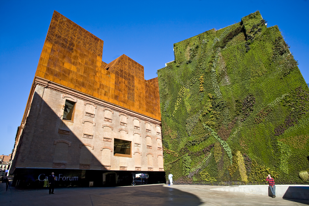 cubierta verde en Caixa Forum de Madrid